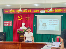 🌷 SINH HOẠT CHUYÊN MÔN VỚI CHUYÊN ĐỀ “TẠI SAO NGƯỜI GIÁO VIÊN MẦM NON PHẢI RÈN LUYỆN ĐẠO ĐỨC NGHỀ NGHIỆP?”