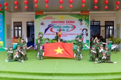 Ảnh chương trình trải nghiệm "Chúng cháu là chiến sĩ"